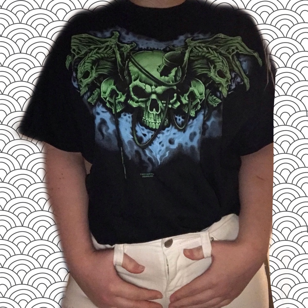 Flying skull tee